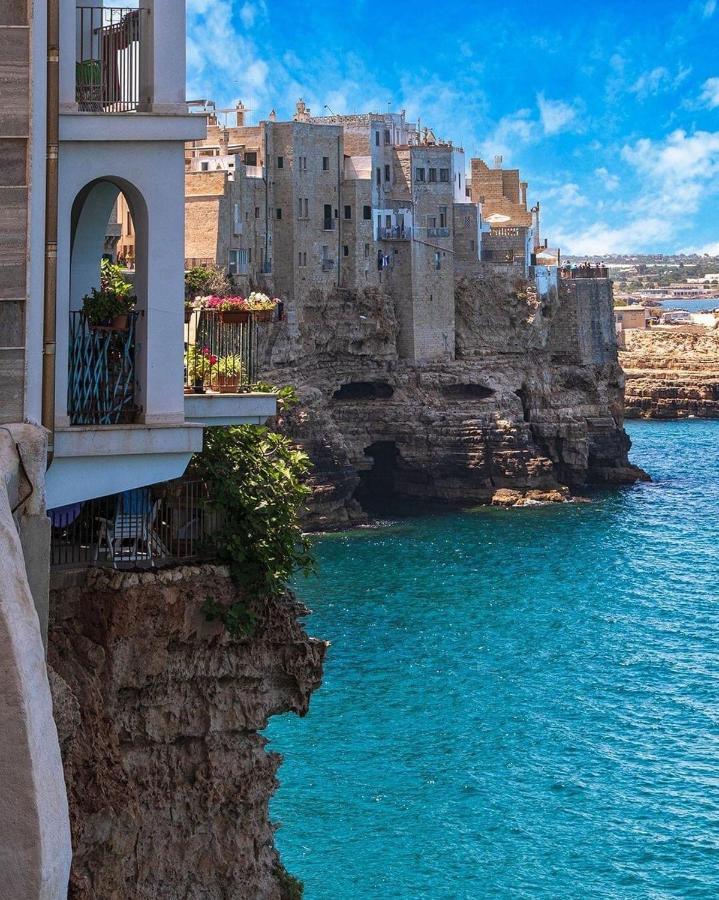 The Duchess'S View - New! Luxurious Flat In Historical Centre 115 Sq M, 3Min Walk To Cala Porto Beach And Private Parking Lägenhet Polignano a Mare Exteriör bild