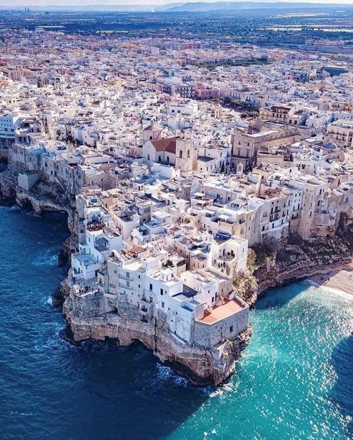 The Duchess'S View - New! Luxurious Flat In Historical Centre 115 Sq M, 3Min Walk To Cala Porto Beach And Private Parking Lägenhet Polignano a Mare Exteriör bild